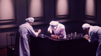 정밀한 작업의 바이럴 영상 세이코 시계와 커피 애니메이션 (3)