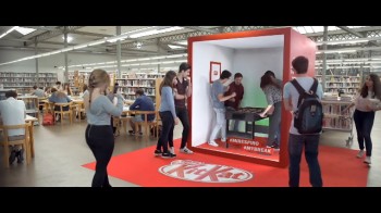 자판기와 도서관을 활용한 킷캣 초콜릿 마케팅 (4)