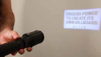 3D 프린터를 활용한 손전등 광고 (4)
